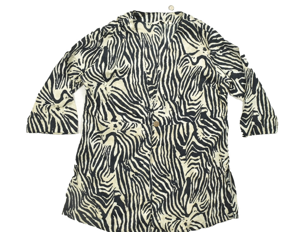 Soft Surroundings Zebra Print Tunic One Button Top 3/4 Sleeve Regular Size L NEW